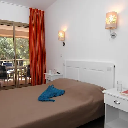 Odalys Le Vallon Du Roy Aparthotel 3*